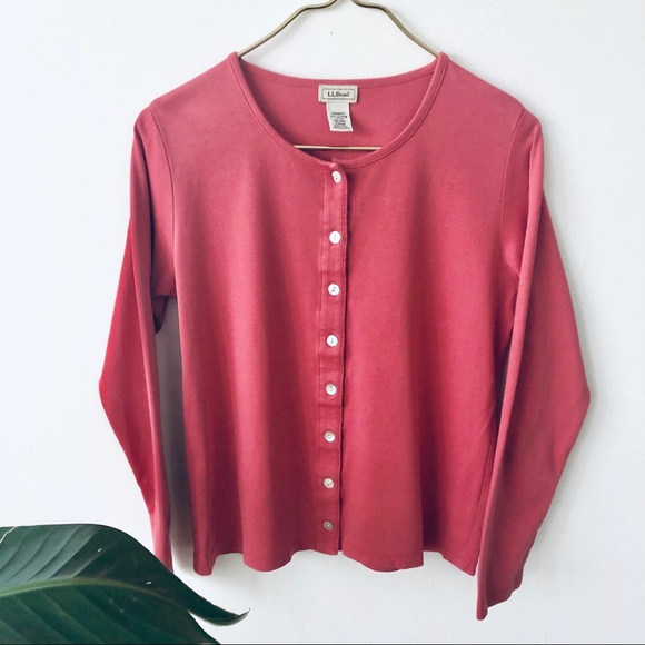 L.L. Bean Tops - *SOLD* LL Bean 100% Cotton Button Down Shirt